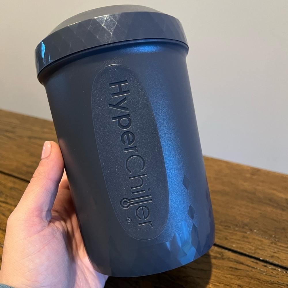 Hyper chiller navy blue insulated iced coffee maker